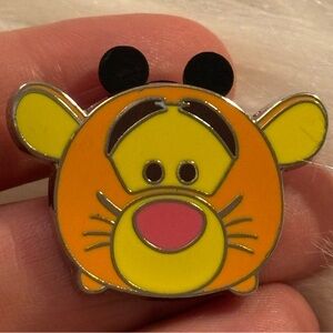 Disney Tsum Tsum Tigger Disney Trading  Pin